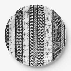 Black & White Retro Pattern Stripes 1 Paper Plate
