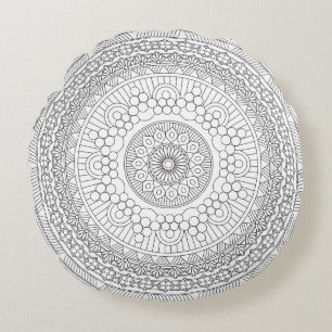 Black & White Round Mandala v3 Round Pillow