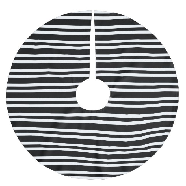 Black White Stripes Seamless Pattern Brushed Polyester Tree Skirt (Front)