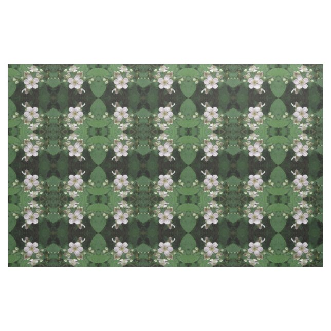 Blackberry Flowers Floral Patterned Fabric (Fat Quarter)
