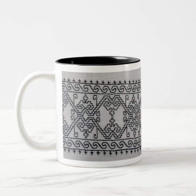 Blackwork embroidery two tone mug (Gauche)
