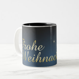 Blaues Weihnachtsmotiv mit goldenem Weihnachtsbaum Two-Tone Coffee Mug