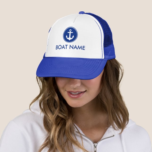 Bleu de casquette de bateau personnalisé par Ancre (En situation)