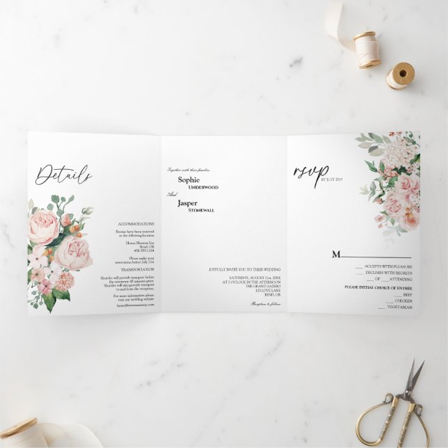 Bleu Floral Blanc Tri-Fold Faire-part de mariage (Intérieur)