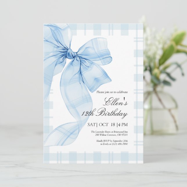 Bleu Plaid Bow Invitation Anniversaire (Debout devant)