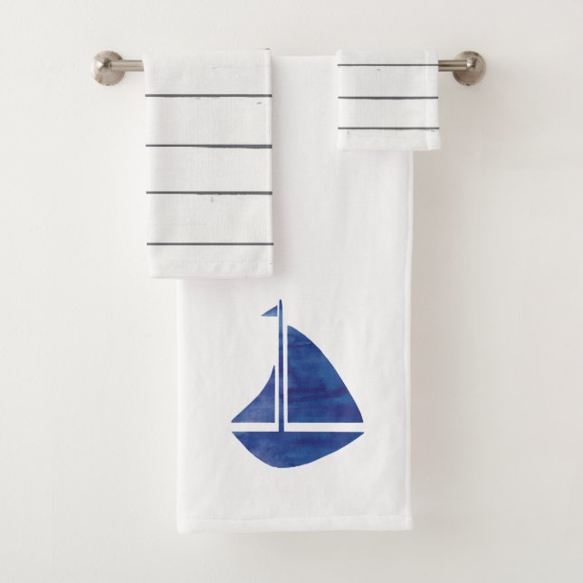 Bleu Sailboat Serviette de bain nautique Ensemble (En situation)