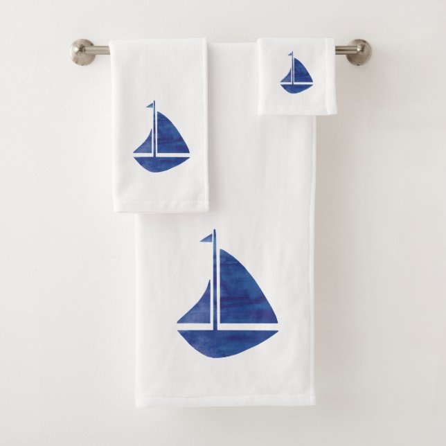 Bleu Sailboat Serviette de bain nautique Ensemble (En situation)
