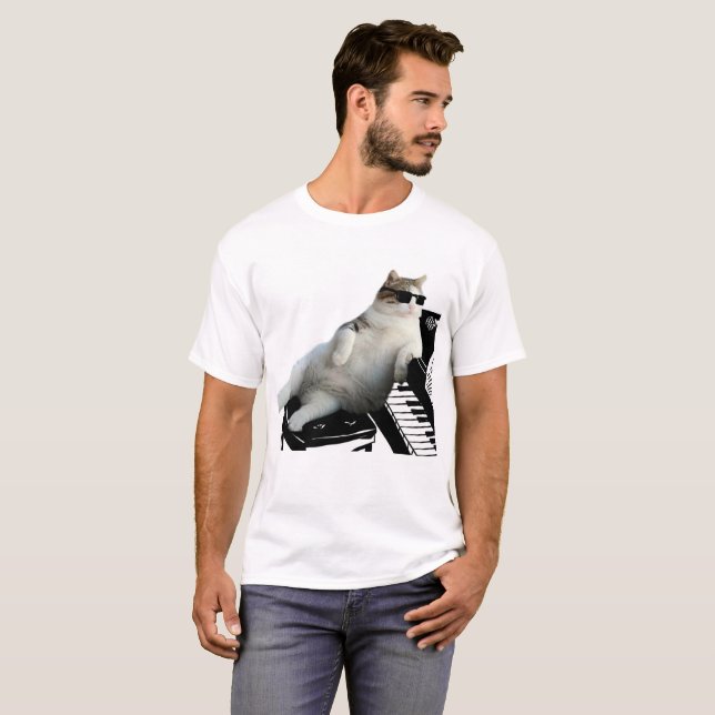 Blind cat pianist T-Shirt (Front Full)