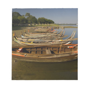 Bloc-note Bateaux sur le lac entre Kyauktawgyi Paya et
