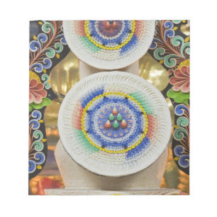 Bloc-note Bhoutan. Des gâteaux cérémoniels faits par des moi