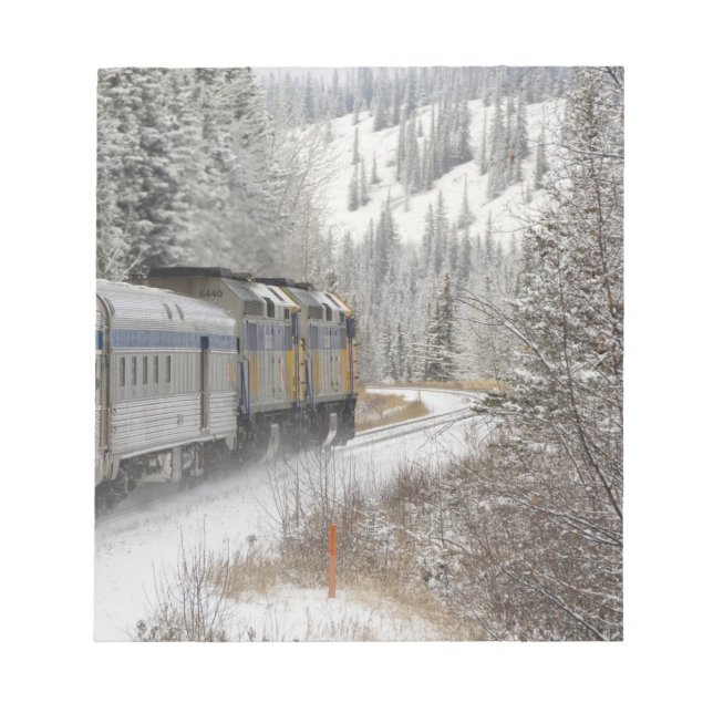 Bloc-note Canada, Alberta. Train à neige VIA Rail entre (Devant)