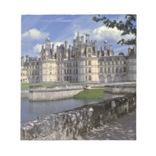 Bloc-note Europe, France, Chambord. Château imposant
