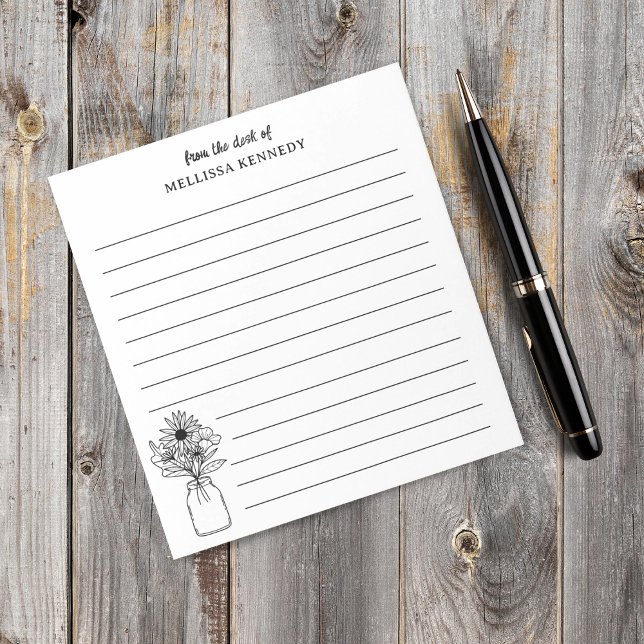 Bloc-note Fleur sauvage Noir Et Blanc Dressé Du Bureau De (Black And White Wildflower Lined From The Desk Of Notepad)