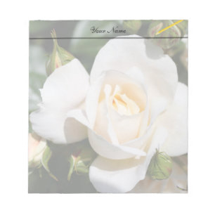 Bloc-note fleurs de rose blanches assez pures. amour, romanc