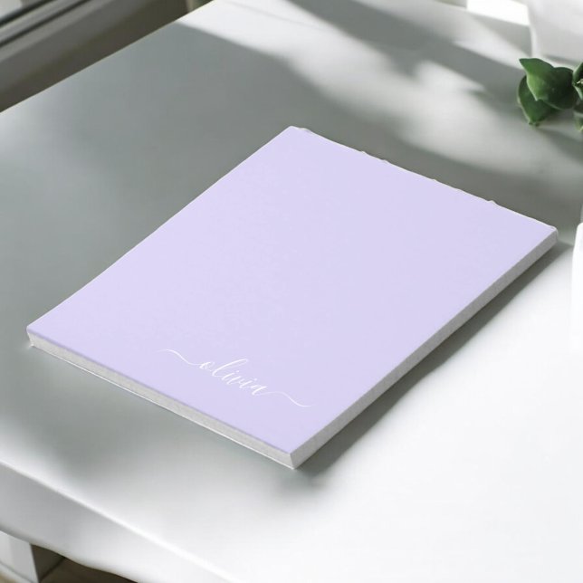 Bloc-note Lavende Violet Moderne Écriture Féminine Monogramm (Créateur téléchargé)