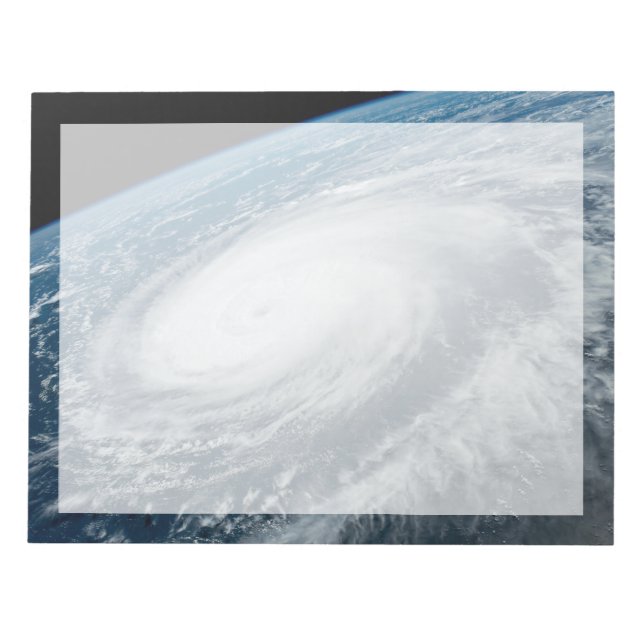 Bloc-note Le typhon Hinnamnor. (Devant)