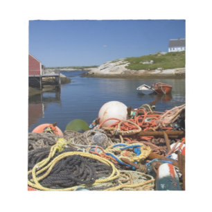 Bloc-note Pots de homard, bouées et cordes sur le quai