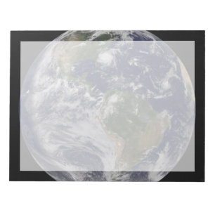 Bloc-note Terre Pleine Avec L'Ouragan Irène Sur La Côte Est.