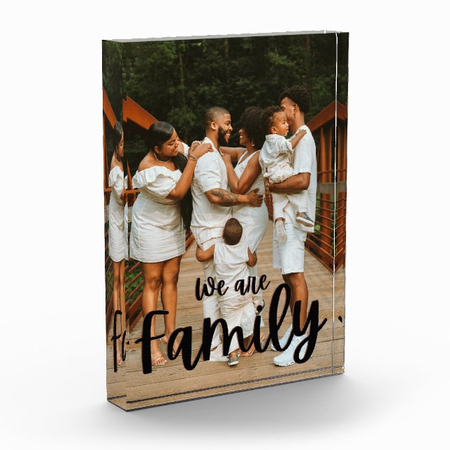 Bloc Photo Family Love Black Script Custom Family Name Photo (Gauche)