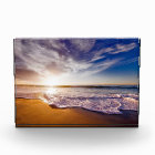 Le lever du soleil sur la plage