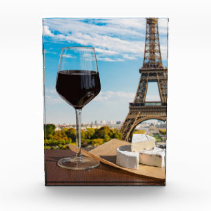 Bloc Photo Verre de vin au brie sur la tour Eiffel