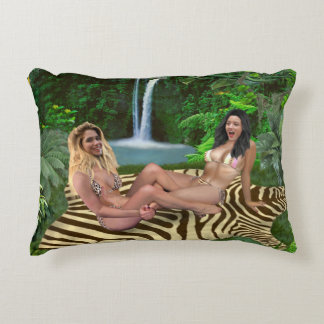 BLONDE VS BRUNETTE ACCENT PILLOW