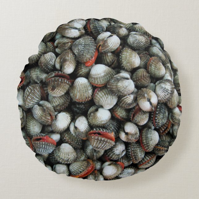 Blood Cockle Shells Round Pillow (Front)