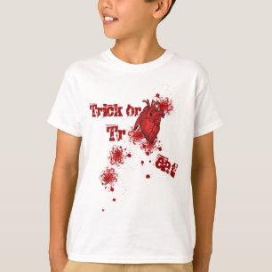 Blood splatter and realistic heart Halloween T-Shirt