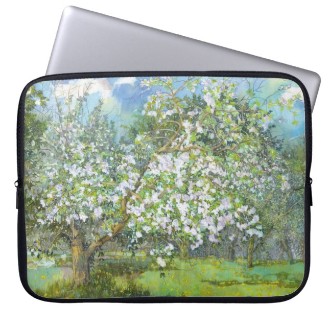 Blossoming garden laptop sleeve (Front)