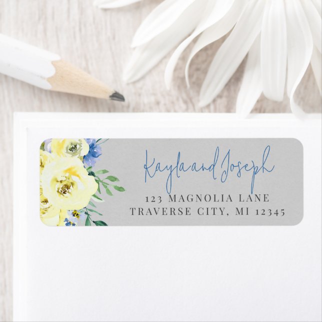 Blossoming Love Blue Jaune Floral Adresse de retou (En situation)