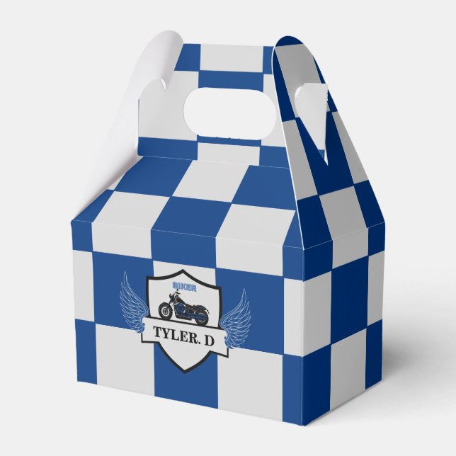 Blue and grey chequered  favor box (Front Side)