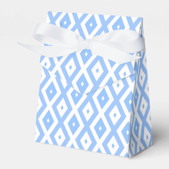 Blue and white diamond pattern favor box (Front Side)