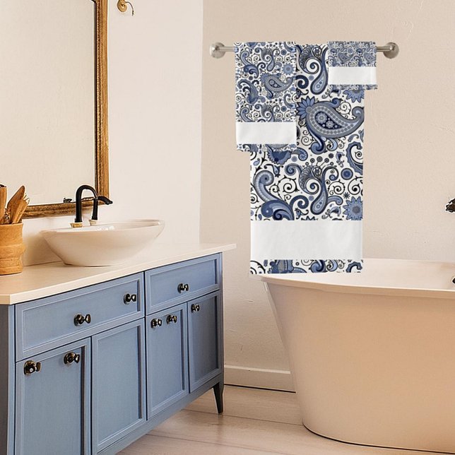 Blue and white paisley bath towel set (Creator Uploaded)
