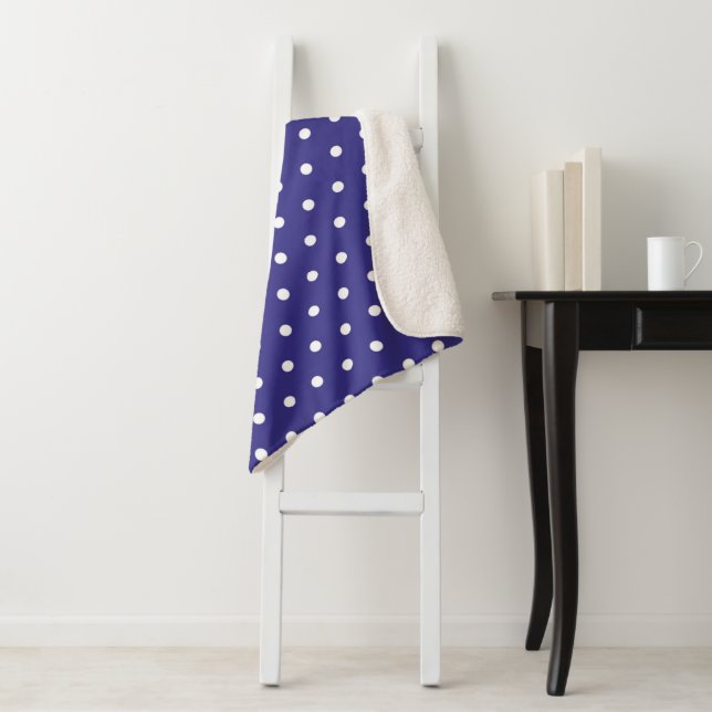 Blue and White Polka Dot Pattern    Sherpa Blanket (In Situ)
