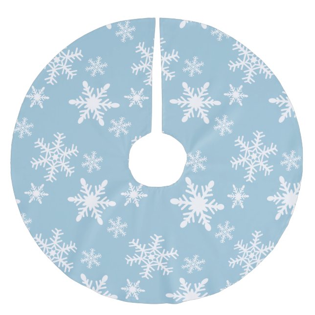 Blue and White Snowflakes Brushed Polyester Tree Skirt (Front)