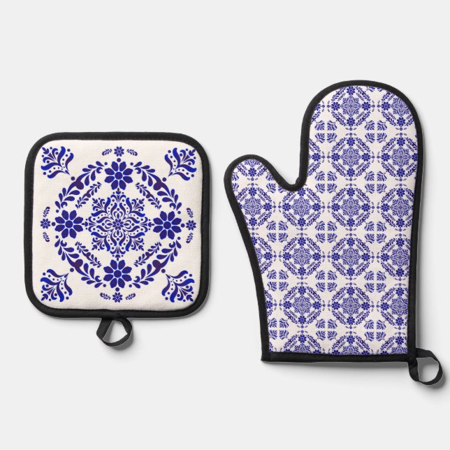 Blue and White Talavera Three Oven Mitt & Pot Holder Set (Front)