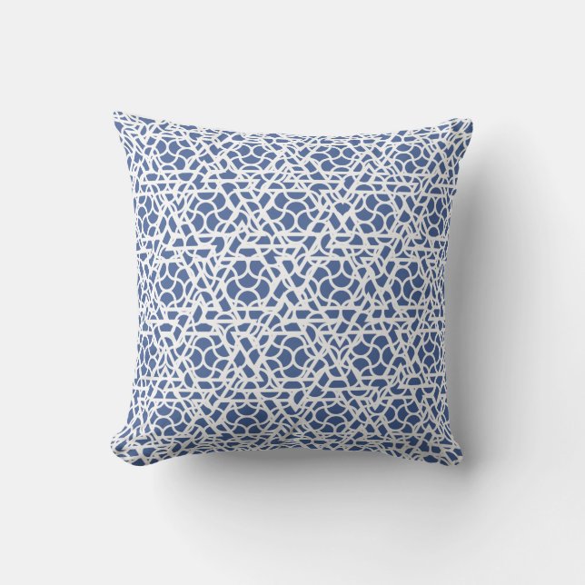 Blue and White Ziggy Pattern Throw Pillow (Front)