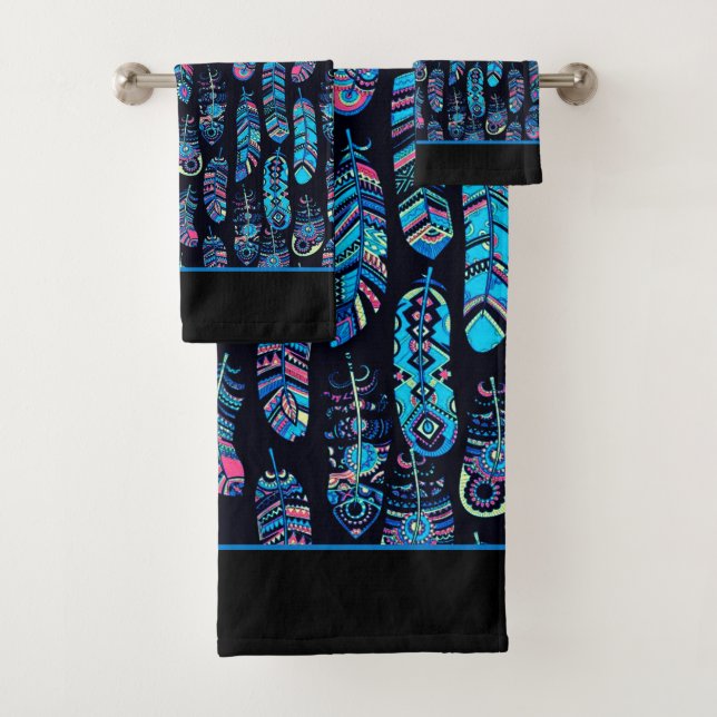Blue Boho Feathers Pattern Bath Towel Set (Insitu)