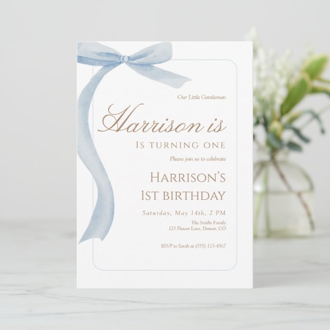 Blue Bow First Birthday Invitation Watercolor (Debout devant)