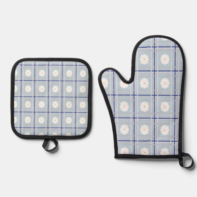 Blue Checkered Daisy pattern Oven Mitt & Pot Holder Set (Front)
