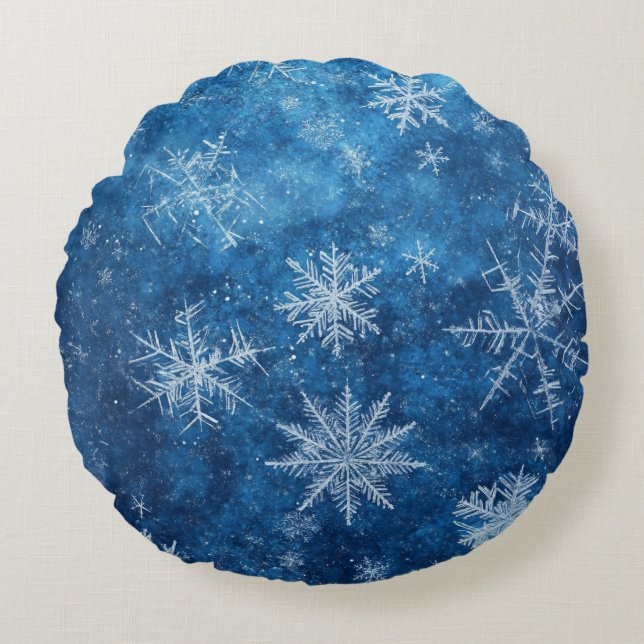Blue Christmas Snowflake  Round Pillow (Front)