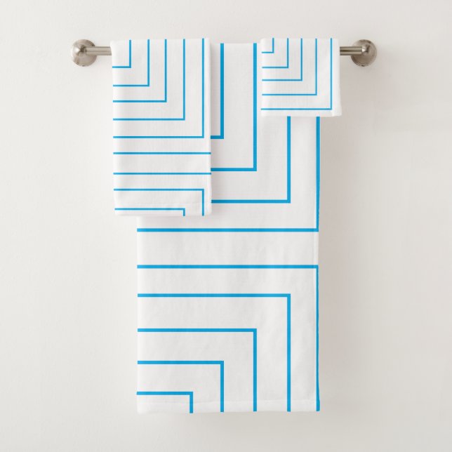 Blue Concentric Square Geometric Pattern Bath Towel Set (Insitu)
