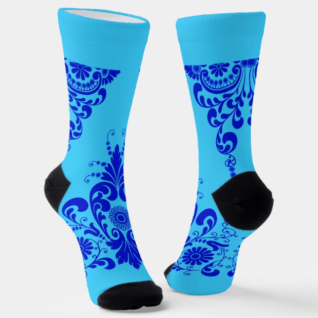 blue curlicues print socks (Angled)