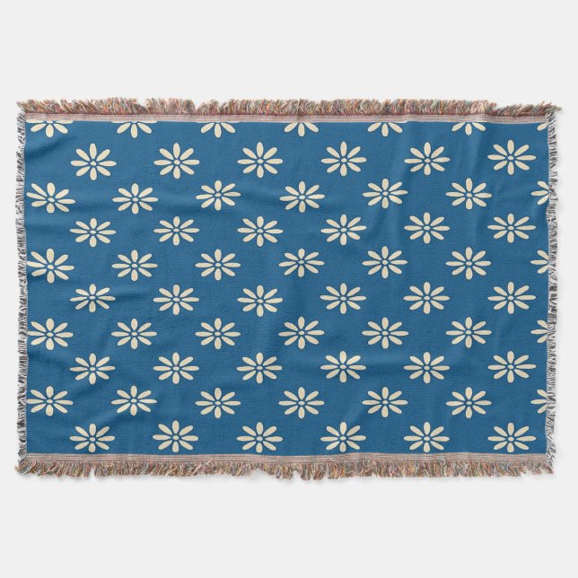 Blue Daisy Pattern Throw Blanket (Front)