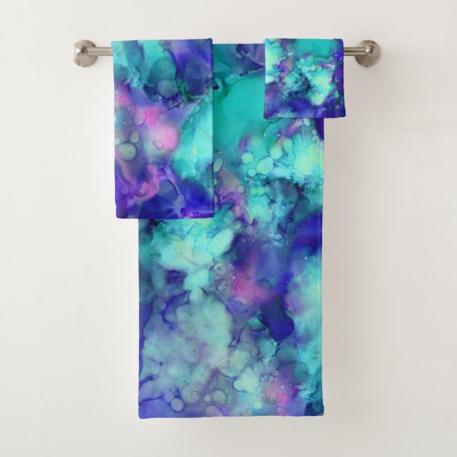 blue fantasy watercolors : bath towel set (Insitu)