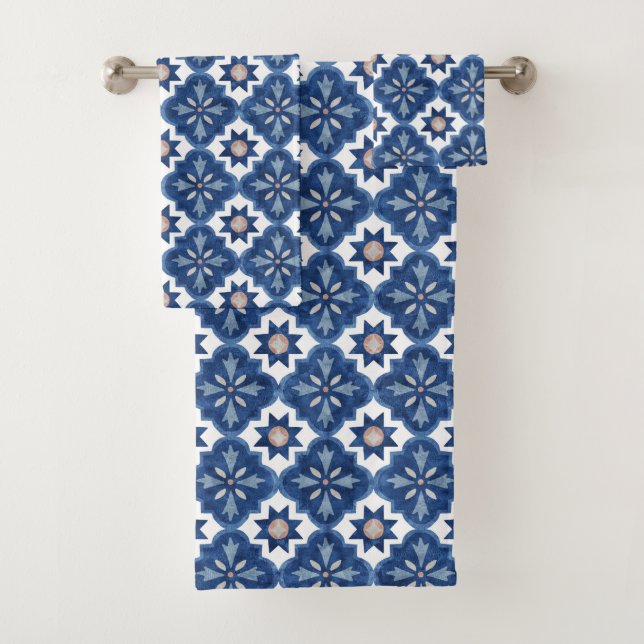 Blue Floral Moroccan Tile Pattern Bath Towel Set (Insitu)
