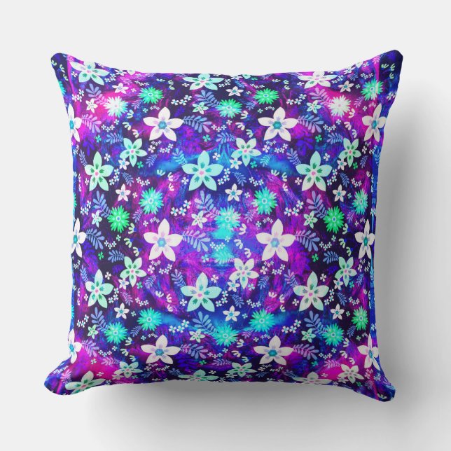 Blue Floral Pattern - Edelweiss Flower Geometric T Throw Pillow (Front)
