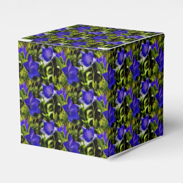 Blue Flowers Nature Pattern       Favor Box (Front Side)