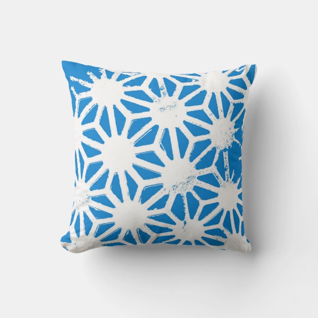 Blue geometric pattern throw pillow (Front)