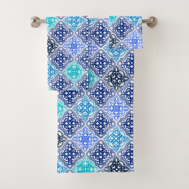 Blue Painted Moroccan Tile Pattern Bath Towel Set (Insitu)